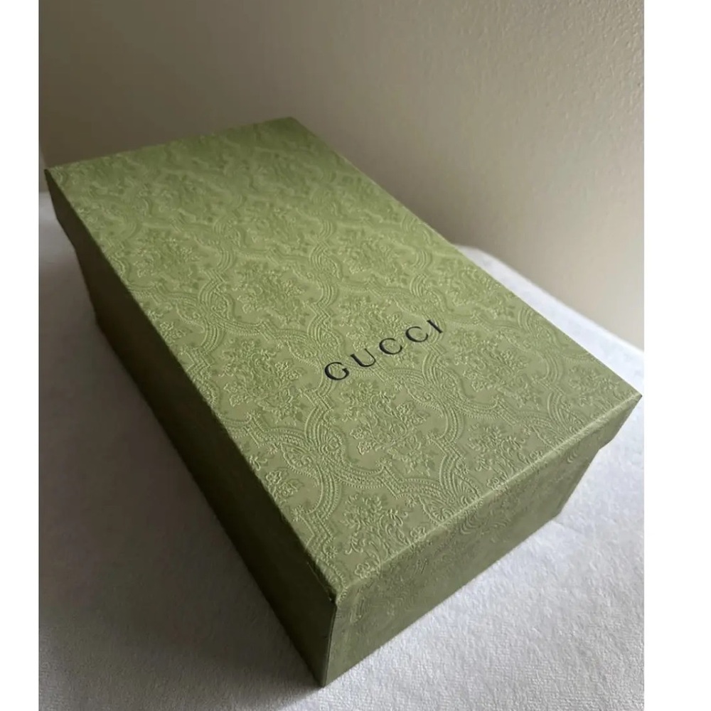 Gucci Authentic GREEN Empty Gift Shoe Box 10’’ x 7”x 5”